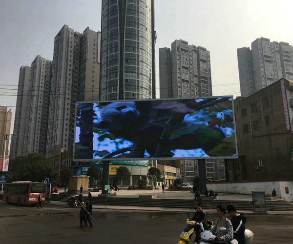 Taiwan Big Square P8 Video LED Display screen 